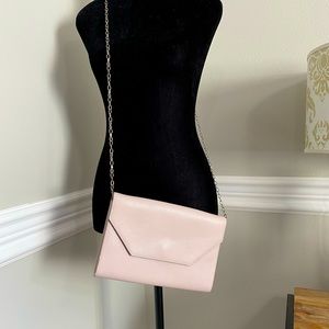 Halogen clutch with Chain strap